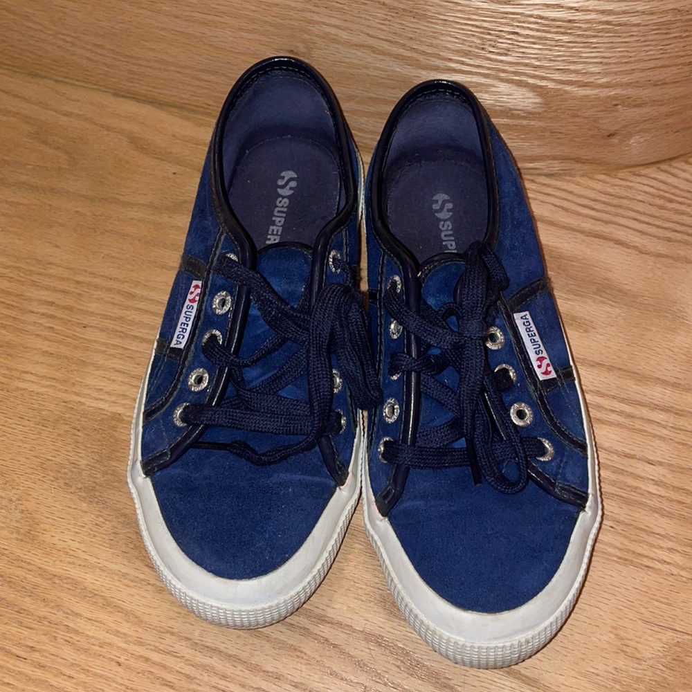 💯Authentic Superga Sneakers 💯